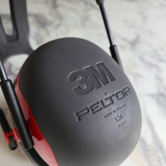 Noise Canceling 3M PELTOR X3A Earmuffs - Picture 7 of 8
